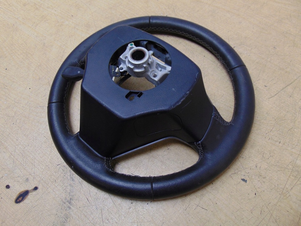 фото №15, Воздуховод toyota avensis t27 кожа мультифункция