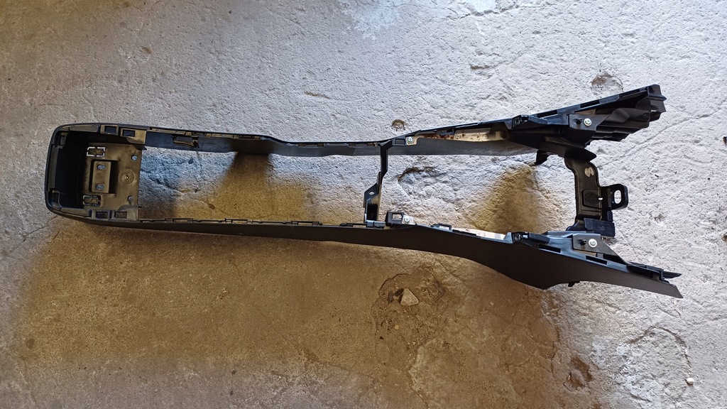 фото №1, Mazda 2 dj 15- туннель средний