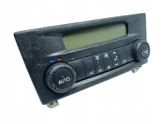 фото №1, Панель обдув кондиционера 8200371295 renault laguna ii