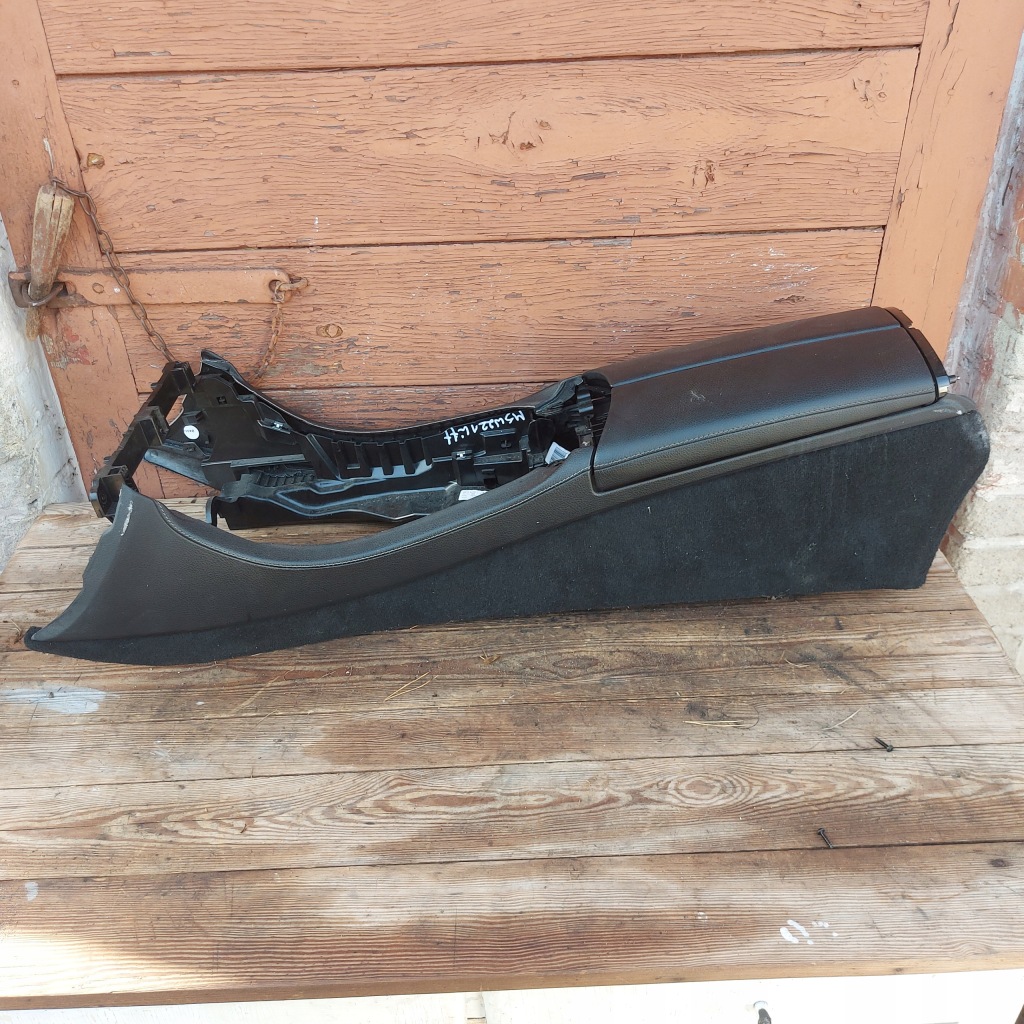 фото №1, Туннель подлокотник mercedes e w213