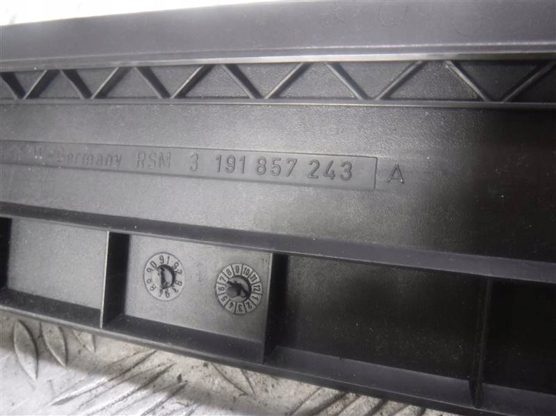 фото №2, Рамка спидометра радио vw golf ii jetta