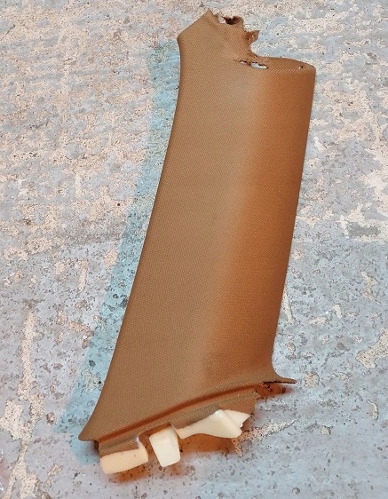 фото №1, Audi a6 c6 защита обшивка стойка левый задняя kombi