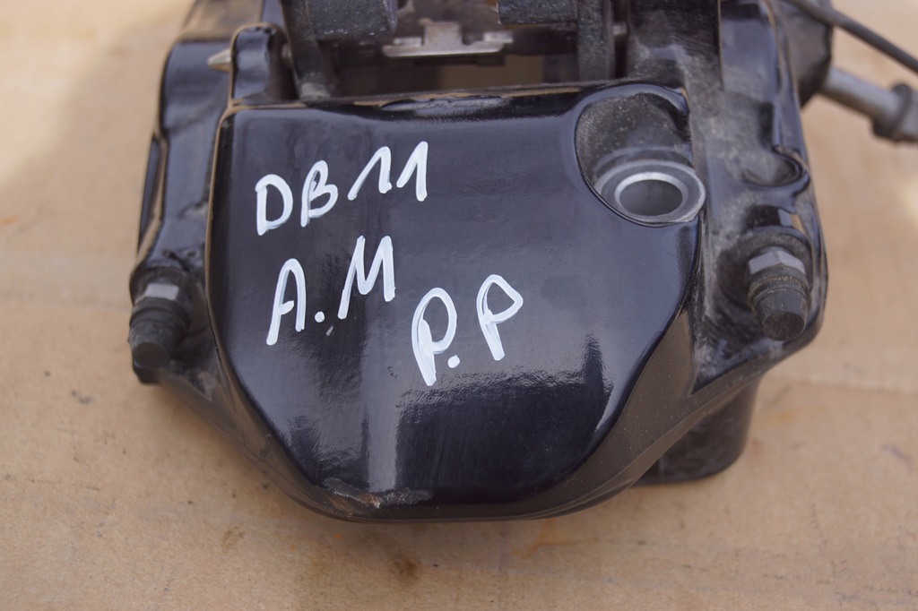 фото №8, Суппорт тормозной правый перед aston martin db11