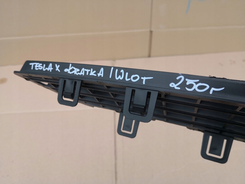 фото №11, Tesla model x решётка впуск воздуха впуск 1050143e