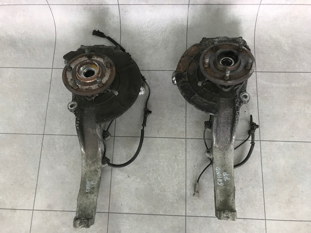 фото №1, Поворотный кулак ступица jeep commander xk xh 3.0crd bdb