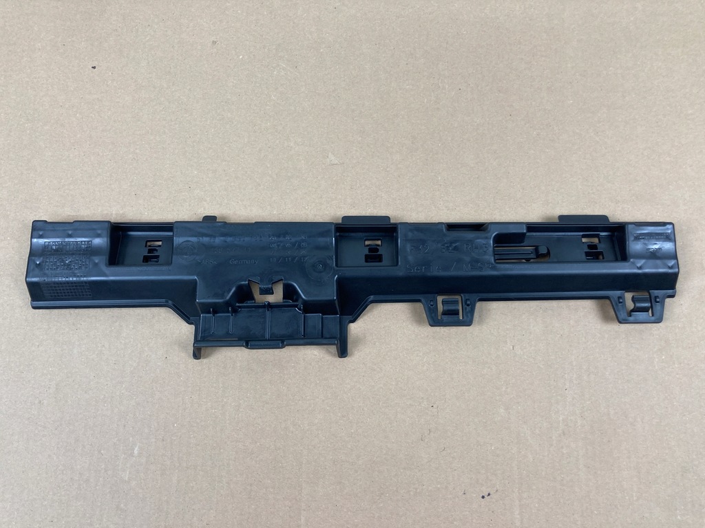 фото №1, Кронштейн направляющая порог правое bmw 4 f32