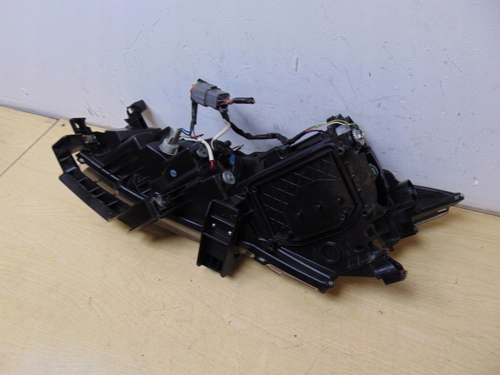 фото №15, Лампа правая перед обычная mazda 6 gh 07- europa