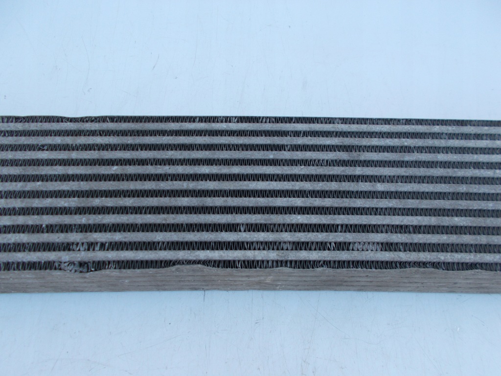 Інтеркулер радіатор audi a4 b8 a5 8t 8k0145805e Оригінал