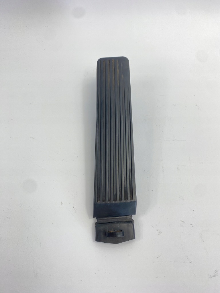 Купить Педаль газа резиновый элемент mercedes w124 w201 w126 w123 r129 r107 w140 1233010082