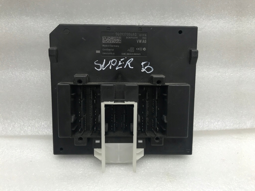 фото №1, Модуль комфорту volkswagen оригінальний номер 5q0937084aq