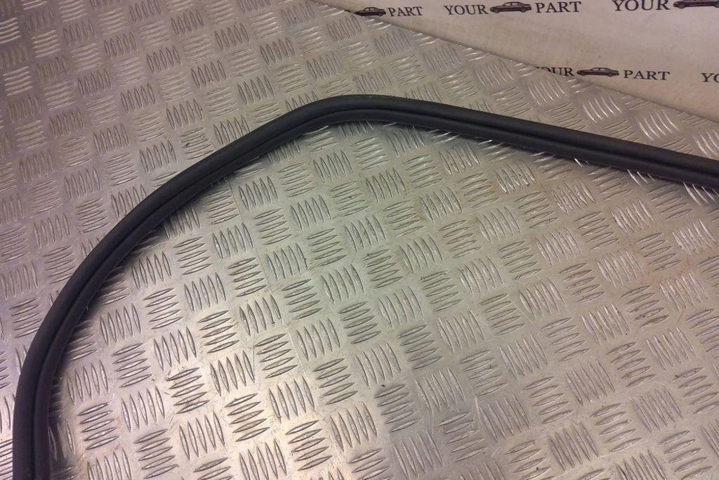 фото №10, Прокладка крышки багажника vw id.3 e11 10a827705b electric 107kw 2021