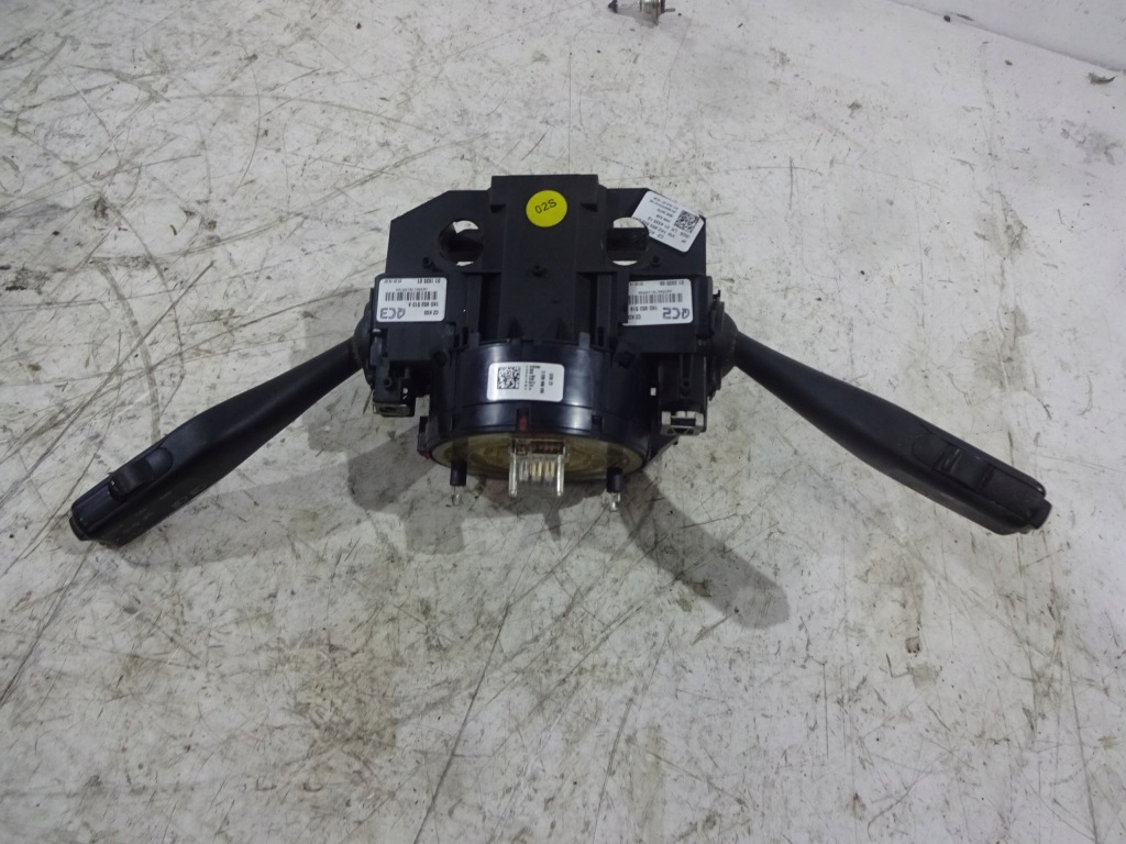 фото №3, Перемикач комбінований стрічка octavia ii 04-12