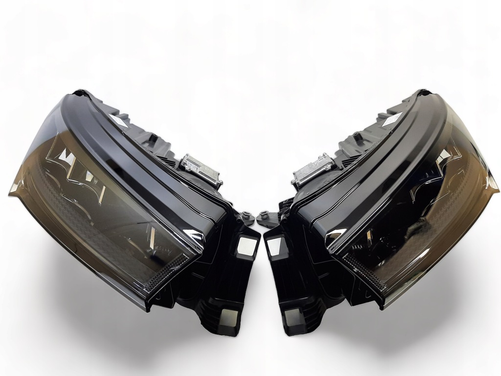 фото №1, Skoda enyaq фара l+p 5lb941015 5lb941016