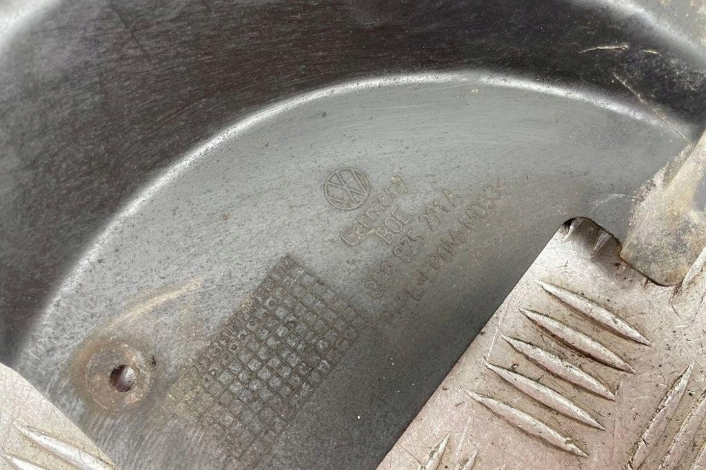 фото №8, Другое защита подвеска vw passat b7 alltrack 365 3c0825271a 1.9l дизель