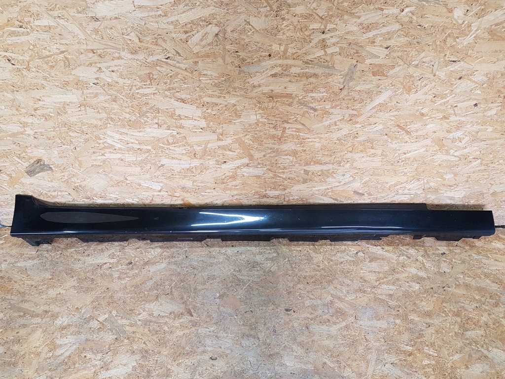 фото №1, Молдинг поріг права bmw 5 f10 51777184774