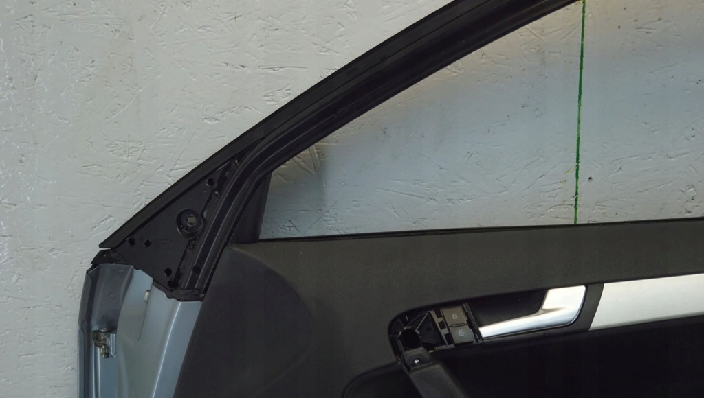 фото №13, Audi a3 8p lift дверь правое перед lx7v