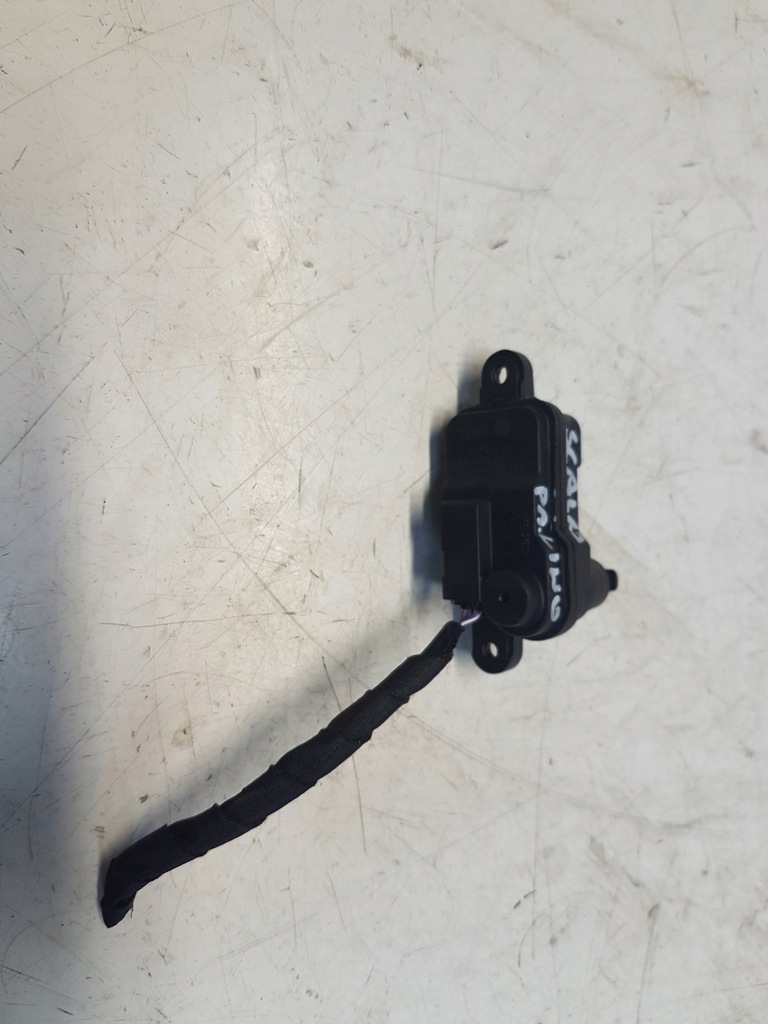 фото №1, Skoda scala привод крышка заливной топлива