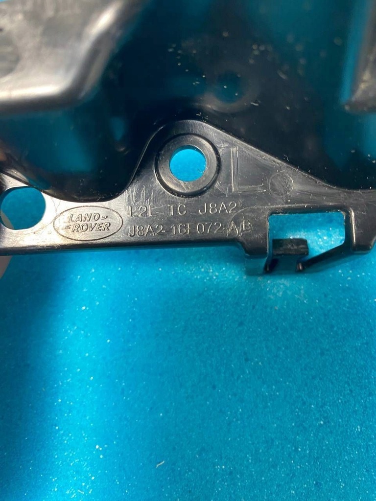 фото №2, Land rover range rover velar кронштейн бампера передній j8a216f072ab