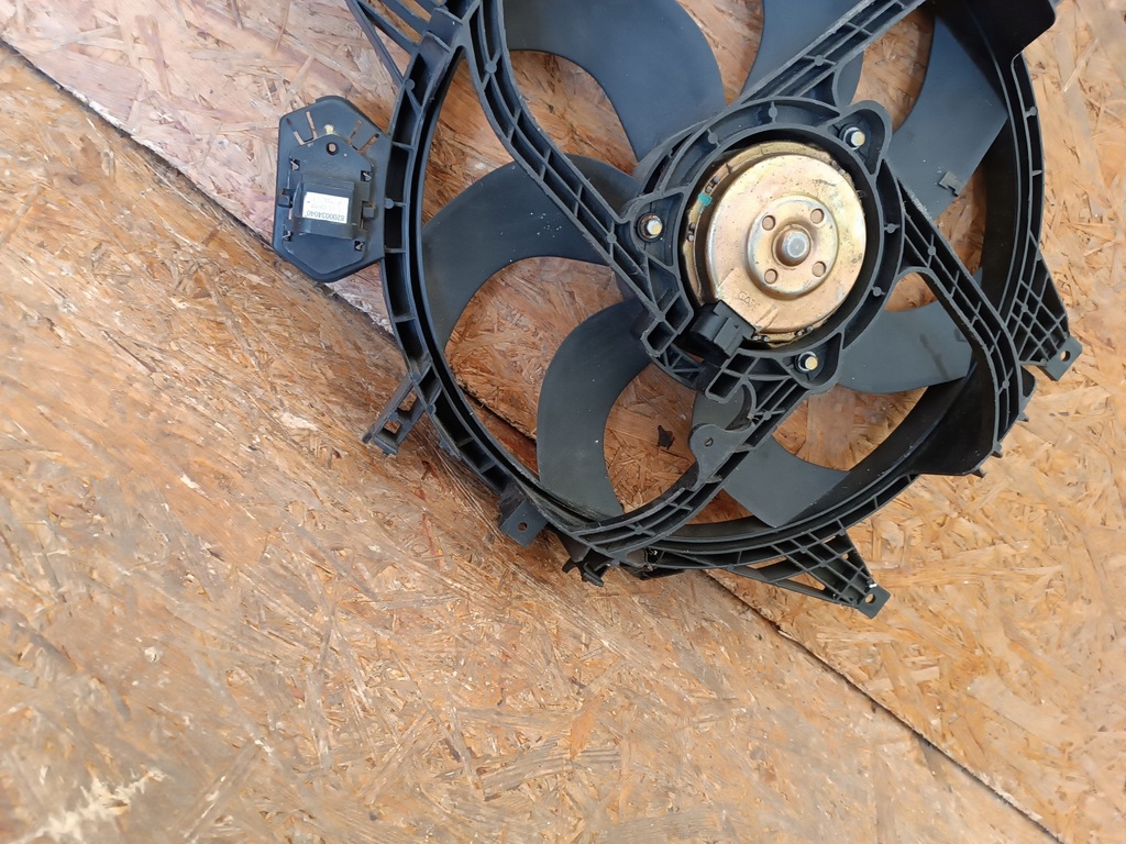 фото №5, Вентилятор радіатора корпус nissan primera p12 1.9dci