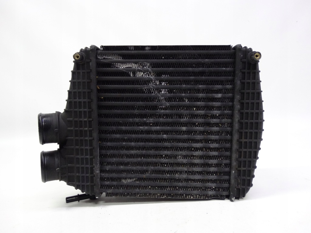 Maserati ghibli levante quattroporte 3.0 интеркулер правый 670039135 Цена