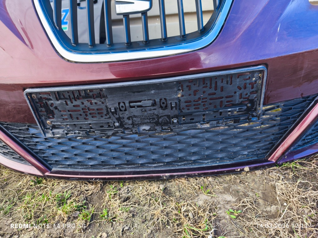 Бампер перед комплектный  противотуманные фары омыватель решётка altea xl рестайлинг  09-15 с Разборки