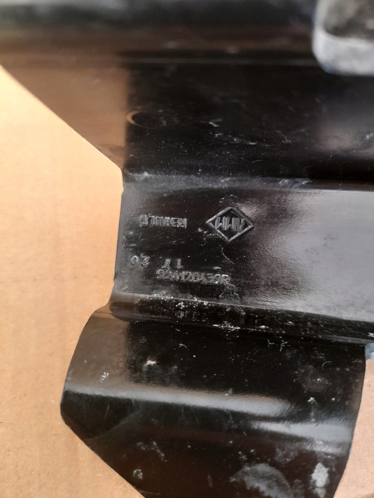 Кронштейн кронштейн компресора кондиціонер renault clio v 926128439r Оригінал