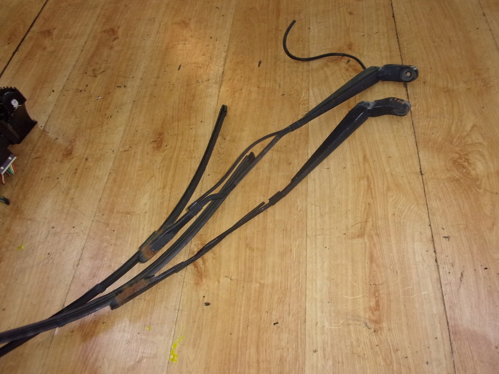 фото №1, Mercedes vito w639 рычаги дворник комплект