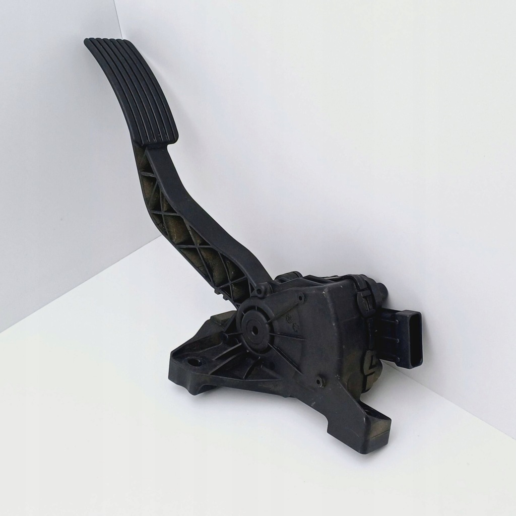 фото №1, Потенціометр газу smarty forfour i 1.5 tdi a4543000104 nr67