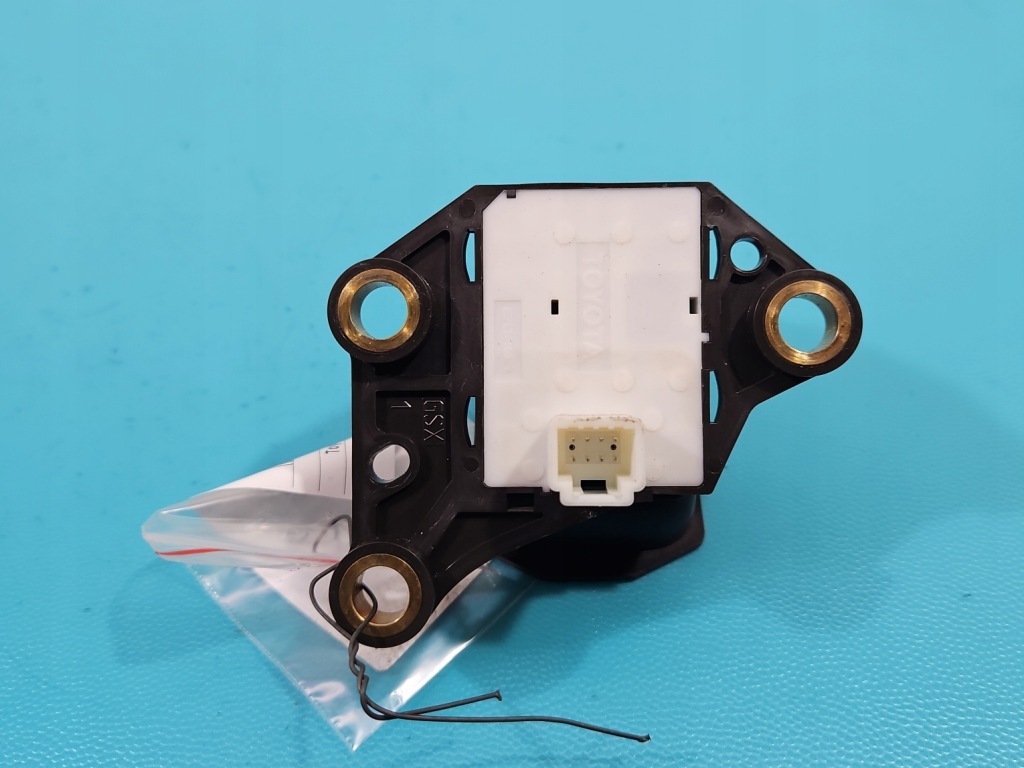 фото №3, Перемикач гальма ручного toyota avensis t27