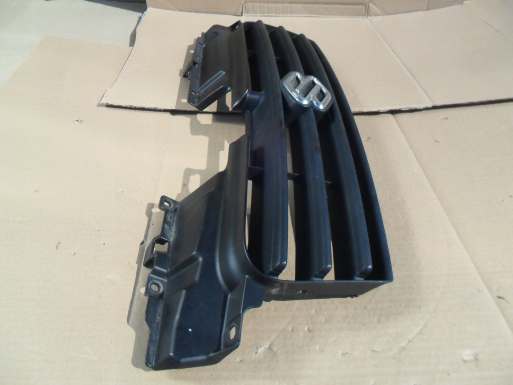 фото №9, Suzuki ignis 2001- решітка бампера