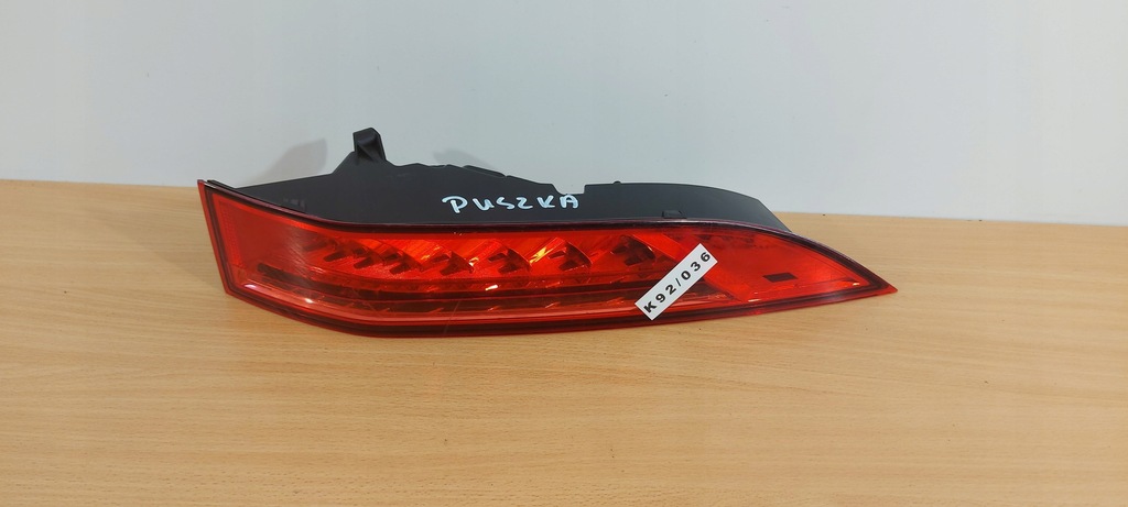 фото №1, Jaguar f-pace правая лампа задняя угловая корпус 036