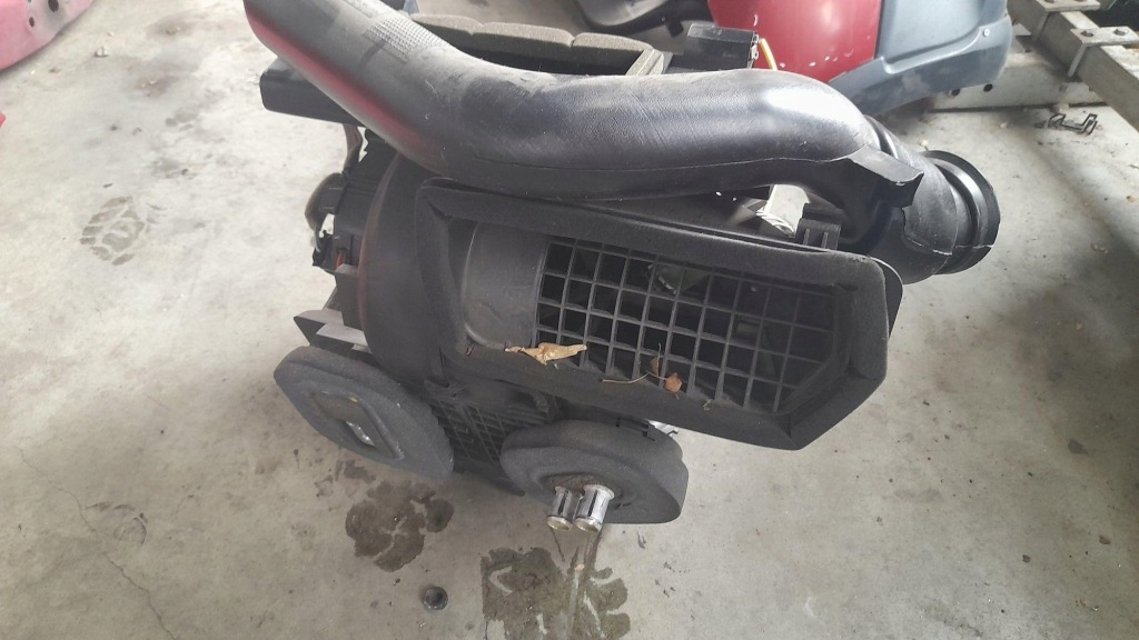 фото №1, Отопитель kombajn^^ 1.5 dci dacia sandero ii 2 2013 272703832r