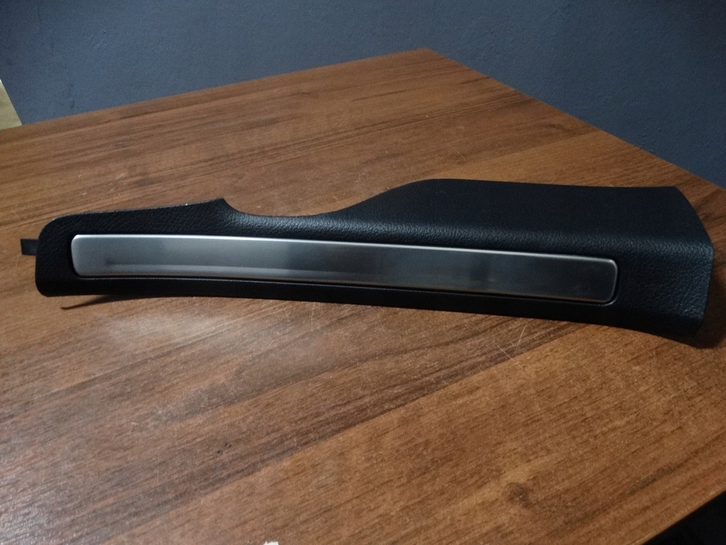 фото №1, Молдинг накладка порог правая задняя mercedes w223 1