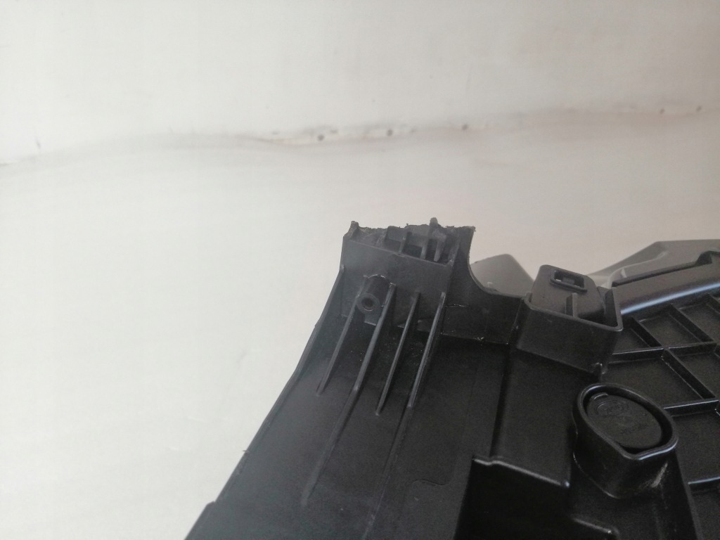 Audi q3 2 фара перед правый  led Оригинал