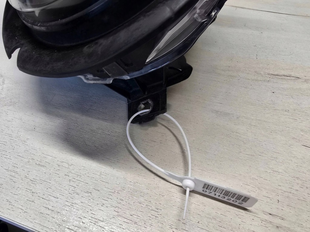 Фара правый  перед фара led mini f54 f55 f56 lci 8738652 Доставка