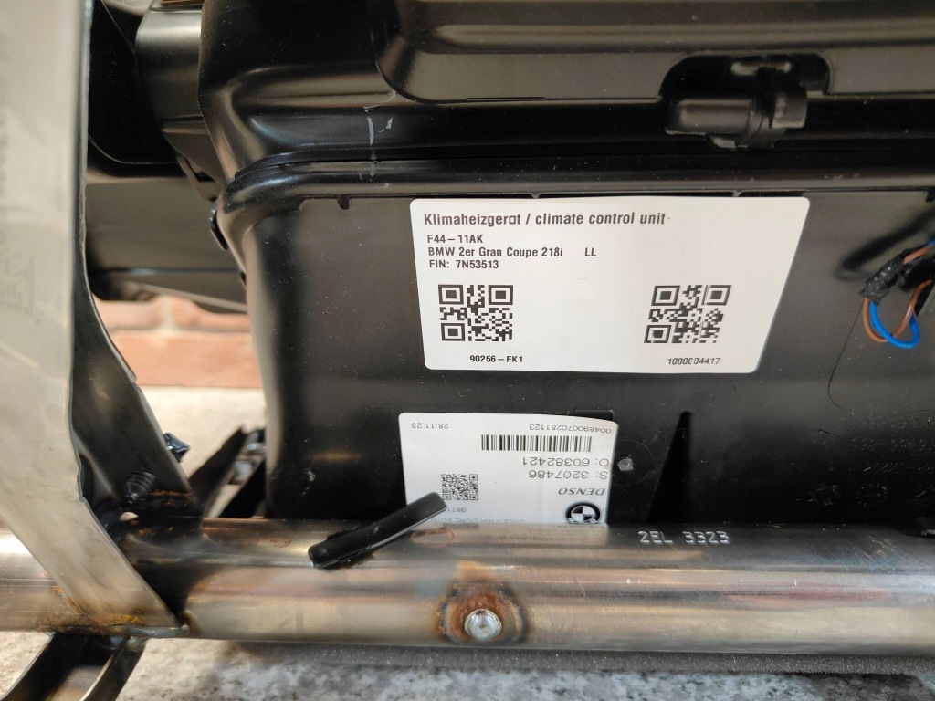 Отопитель + каркас bmw x1 f48 x2 f39 f40 f44 f45 mini f60 f54 6827060 Оригинал