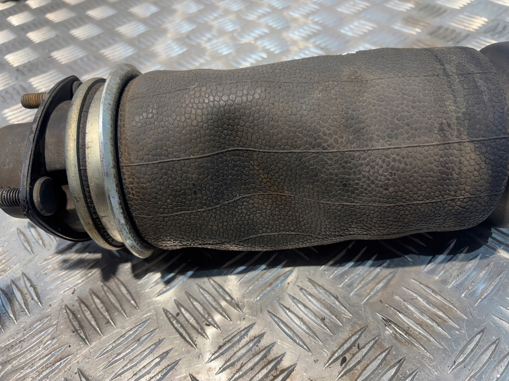 фото №8, Подушка підвіска кабіни scania r iberman 16a0345i