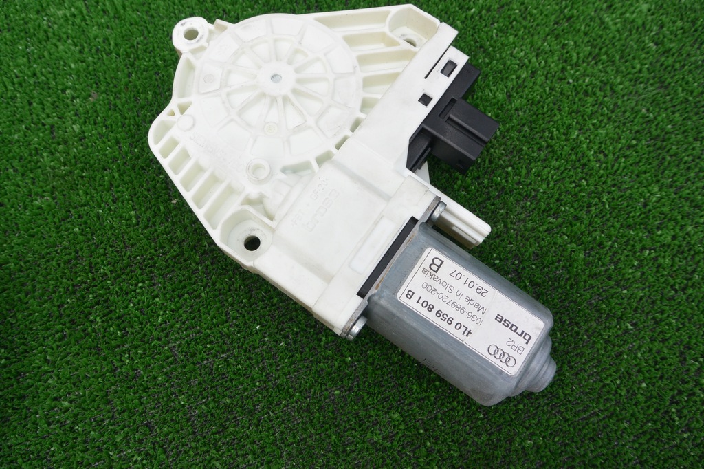 фото №6, Моторчик подъёма стекло audi q7 4l lift kpl