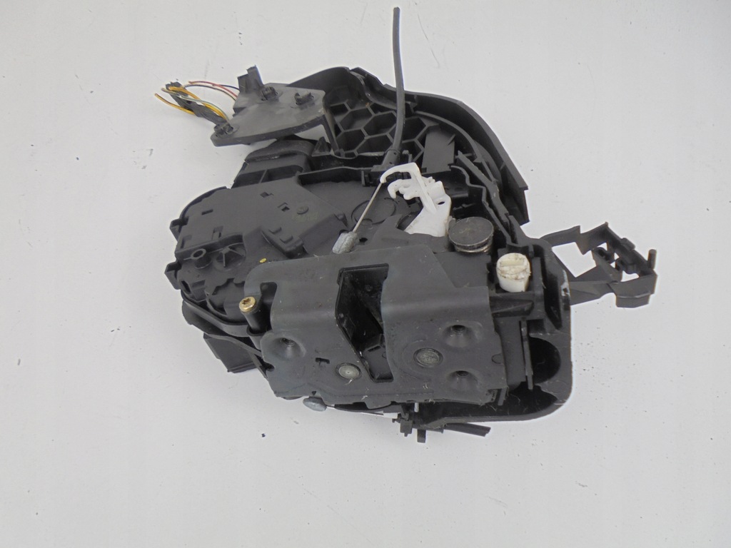 фото №5, Замок дверь правый задняя 30753673 30699112 volvo s40 ii v50