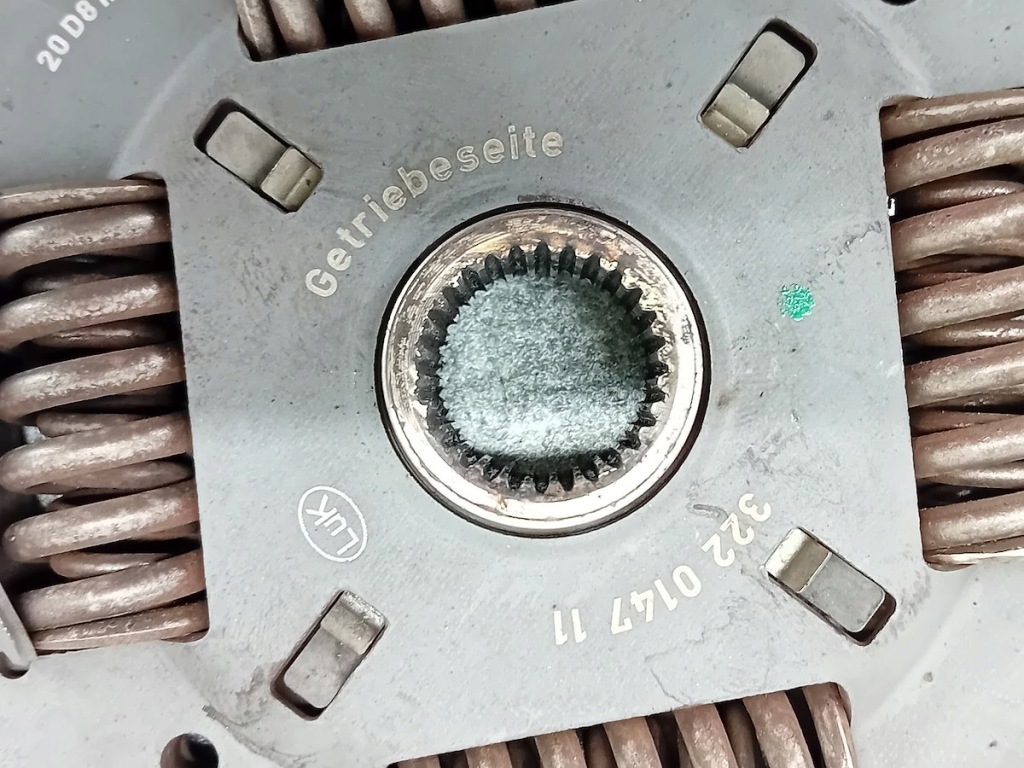 Сцепление полный vw transporter t4 322014711 122011510 068105271f 1.9 в Украине