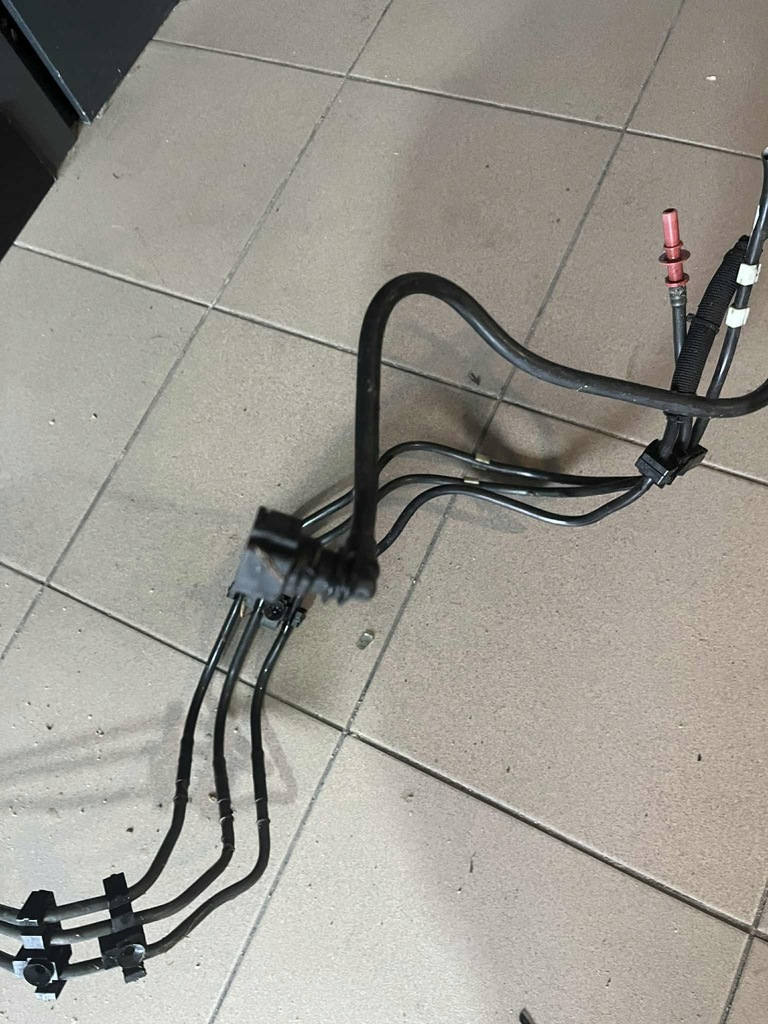 фото №4, Renault clio iv 0.9 tce шланг провода топлива 175107394r