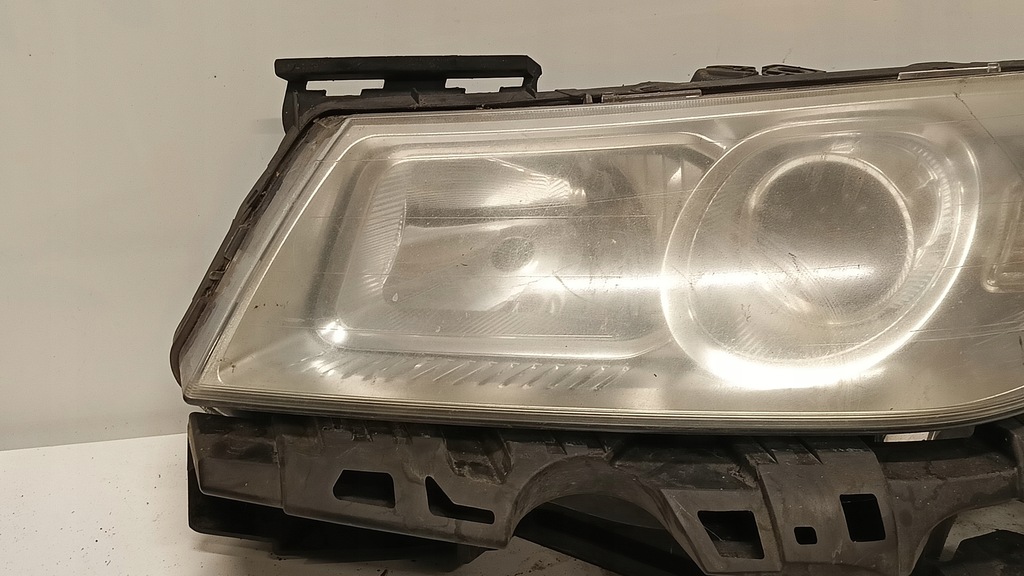 фото №8, Лампа передняя левая renault megane lift