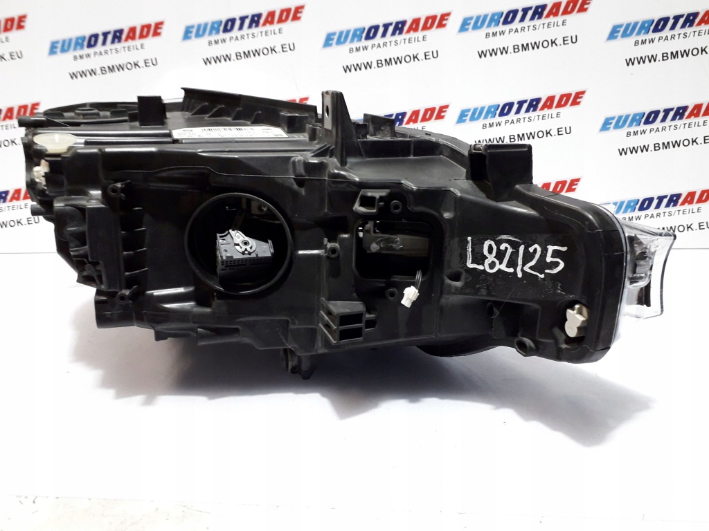 Bmw f30 f31 lci рестайлінг  фара фара перед led ліва 7471305 в Україні