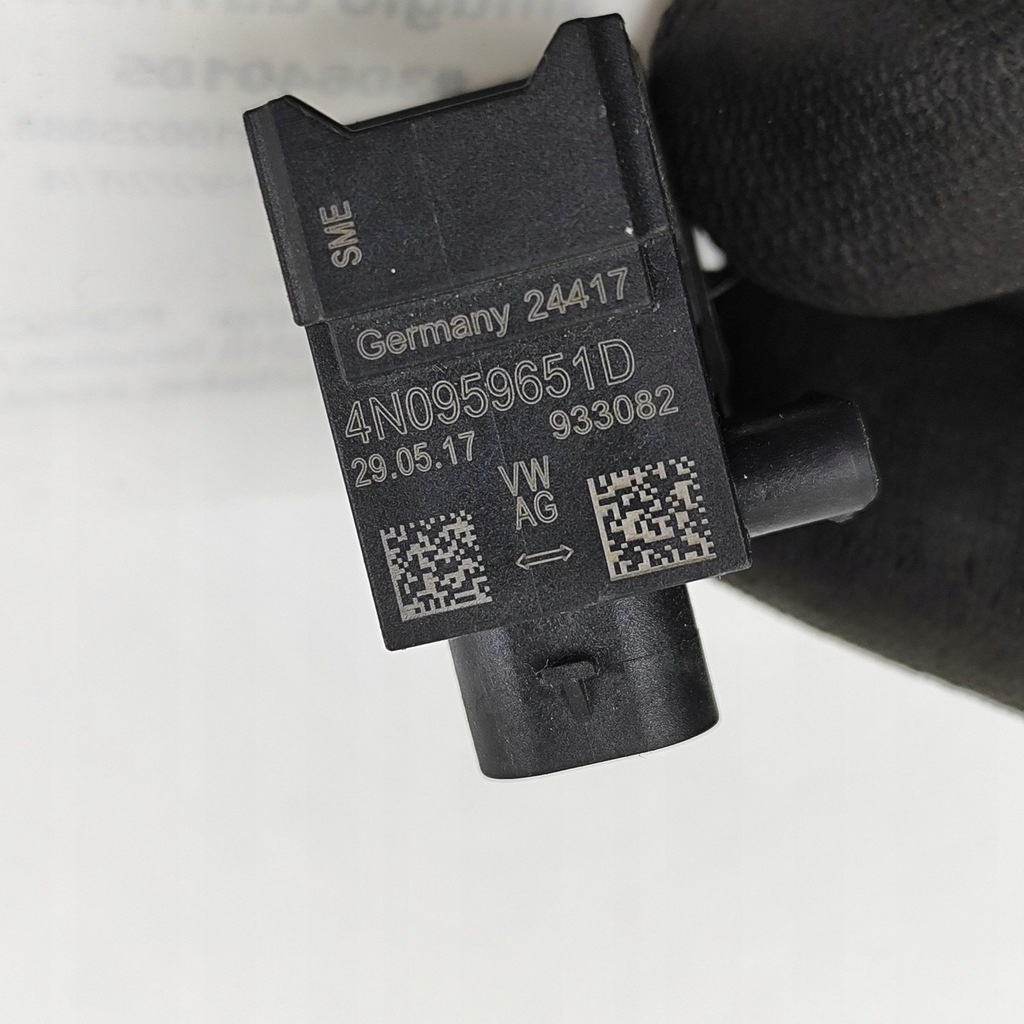 фото №6, Porsche panamera 971 2018 перед сторона правая датчик удара подушка безопасности