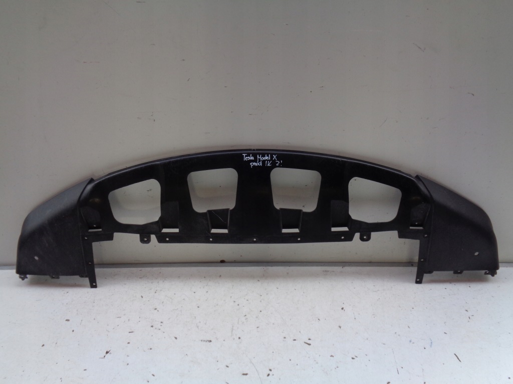 фото №1, Накладка бампера передняя спойлер tesla model x