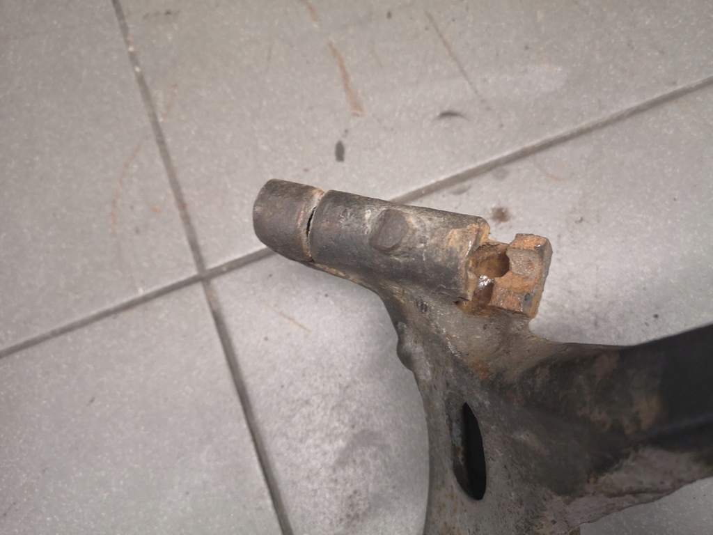 фото №7, Поворотний кулак лівий перед a8 d2 przed fl 4d0407257l