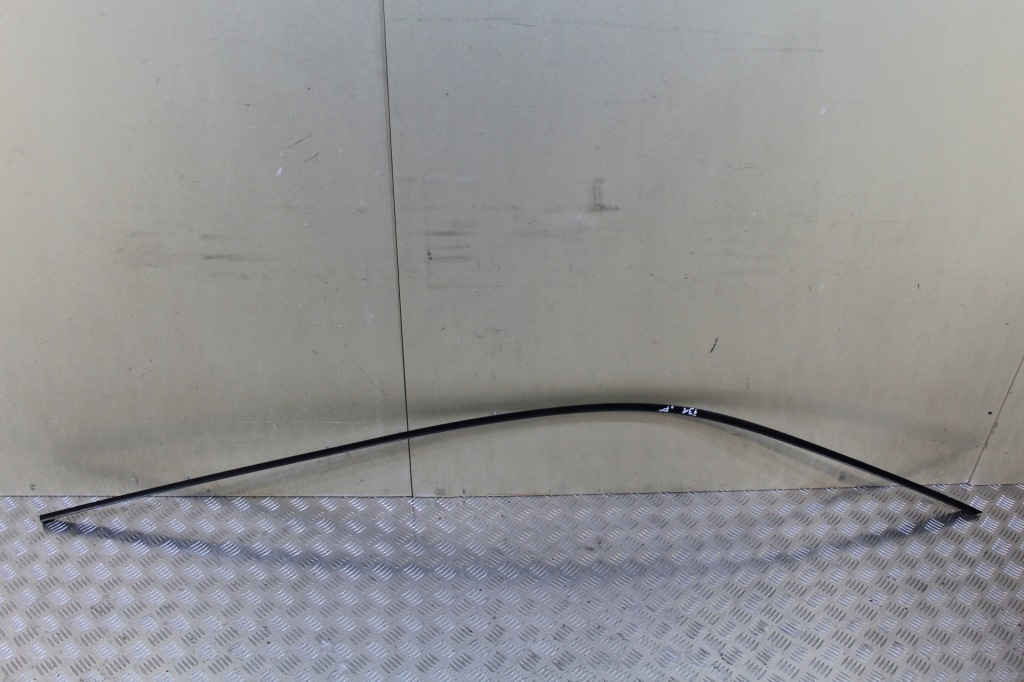 фото №1, Молдинг кровельная правая bmw 3 f30 f31 lift