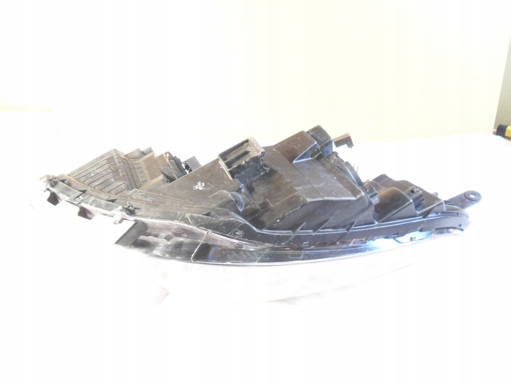 фото №11, Hyundai ix20 лампа правый перед 92102-1kxxx