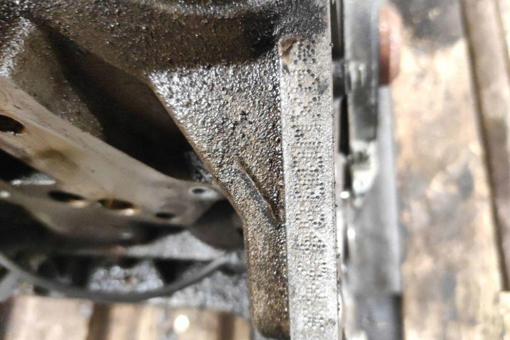 Купити Двигун audi a3 sportback 8pa axw 1.98l бензиновий 110kw 2003