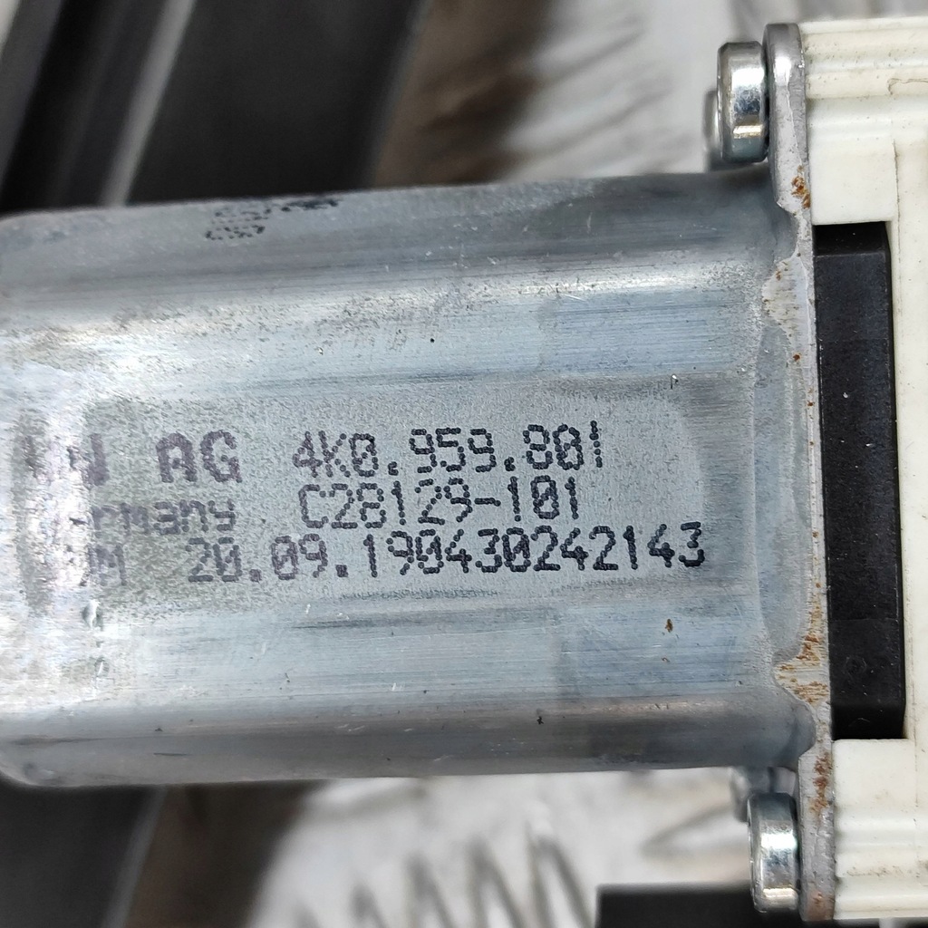 фото №7, Audi e-tron 2019 перед сторона левая подъемник стекло дверь с двигатель